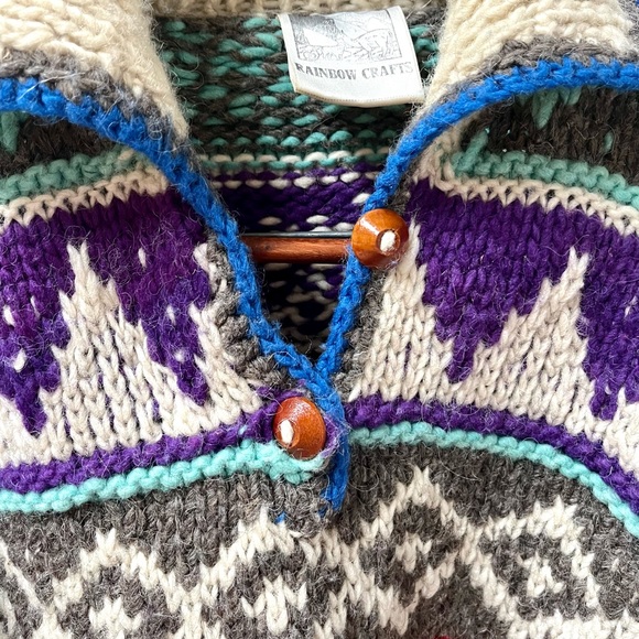 Vintage Chunky Wool Sweater 90s Made in Ecuador Wood Buttons Large - Picture 3 of 7